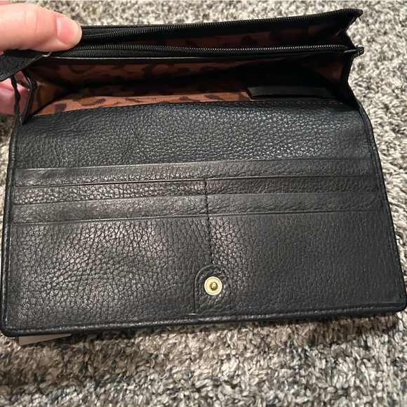 Aimee Kestenberg Sovana fold over slim wallet black leather with gold NWT - Picture 7 of 9